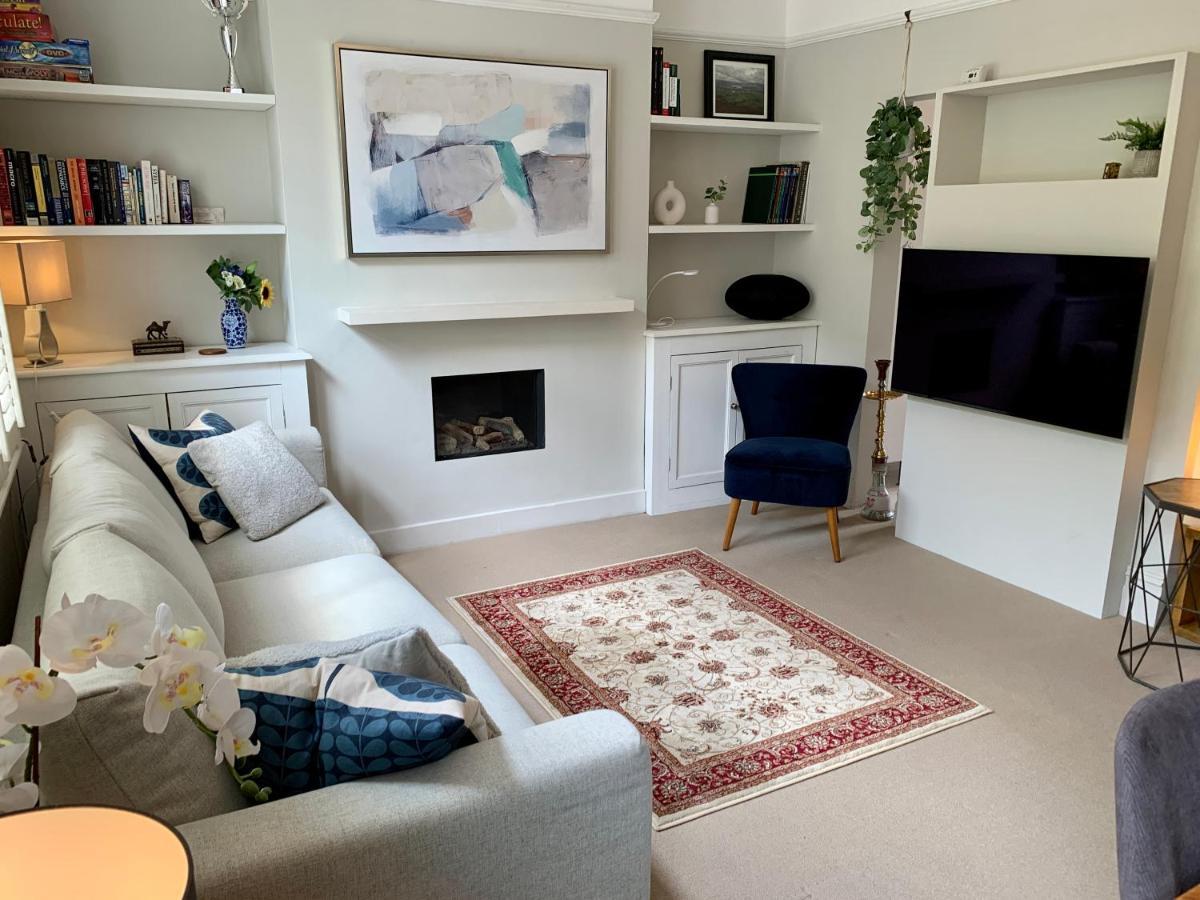 Lovely Newly Refurbished Apartment In Battersea London Exterior photo