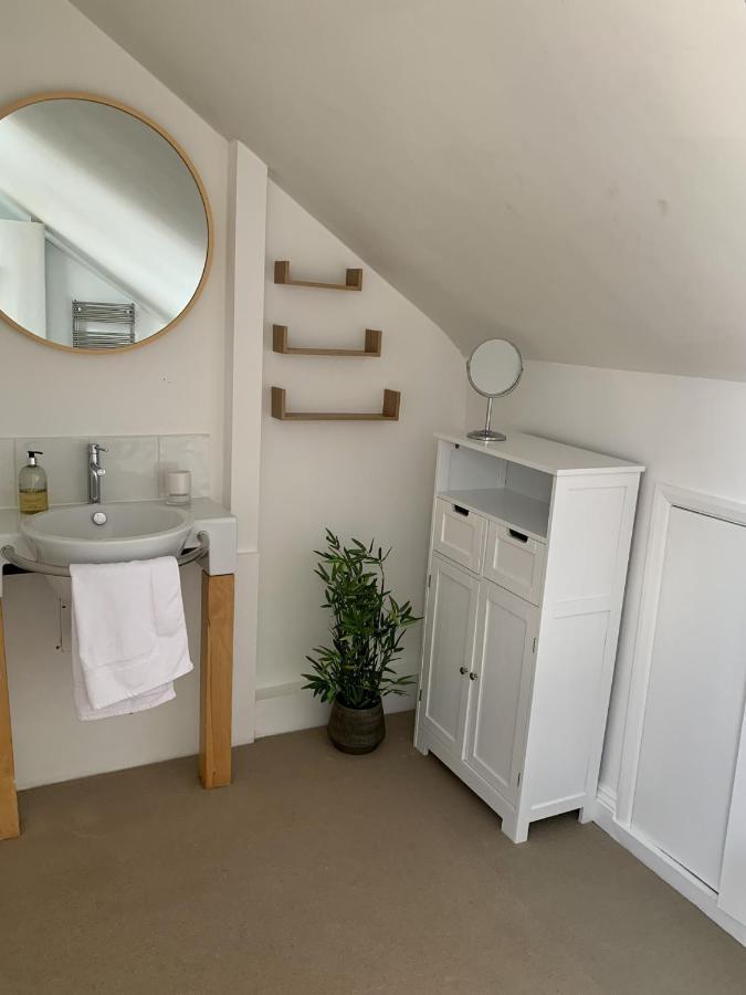 Lovely Newly Refurbished Apartment In Battersea London Exterior photo